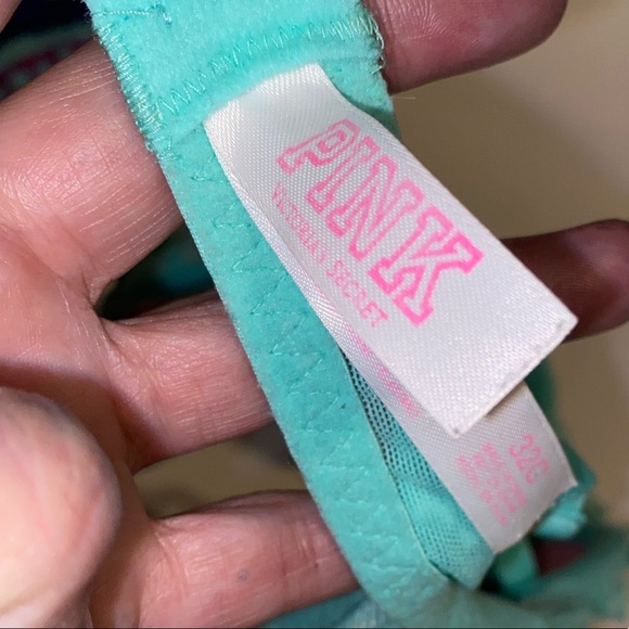 VS Pink bra - Picture 4 of 4